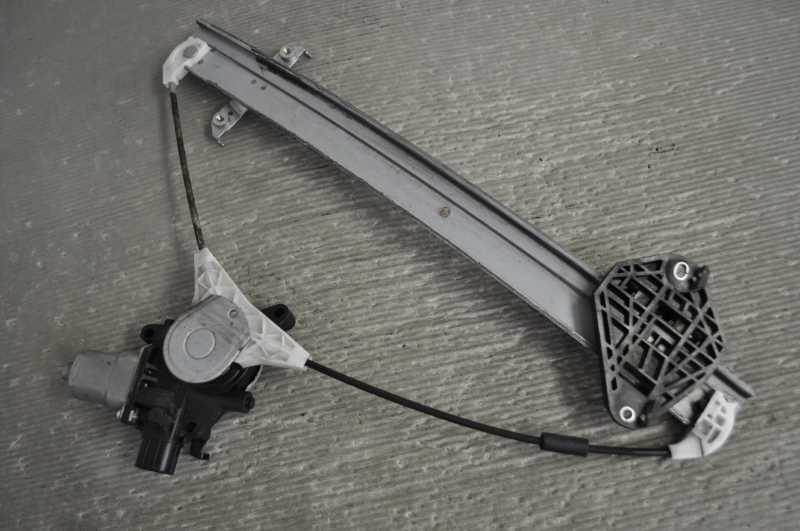 レガシィ ツーリングワゴン 2.0i B型 前期 (BR9 BM9) 破損無 動作保証 左 後 リア レギュレーター パワーウィンドウモーター s020314C拍卖