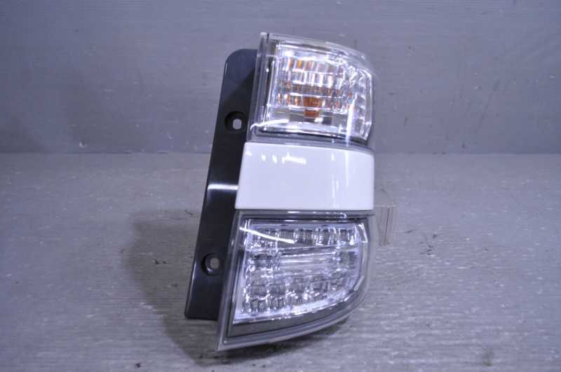 ヴェルファイア 35Z 前期(GGH20 ANH20) 純正 コイト 動作保証 右 テールライト LED点灯OK テールランプ 070 58-29 /81550-58090 k091773拍卖