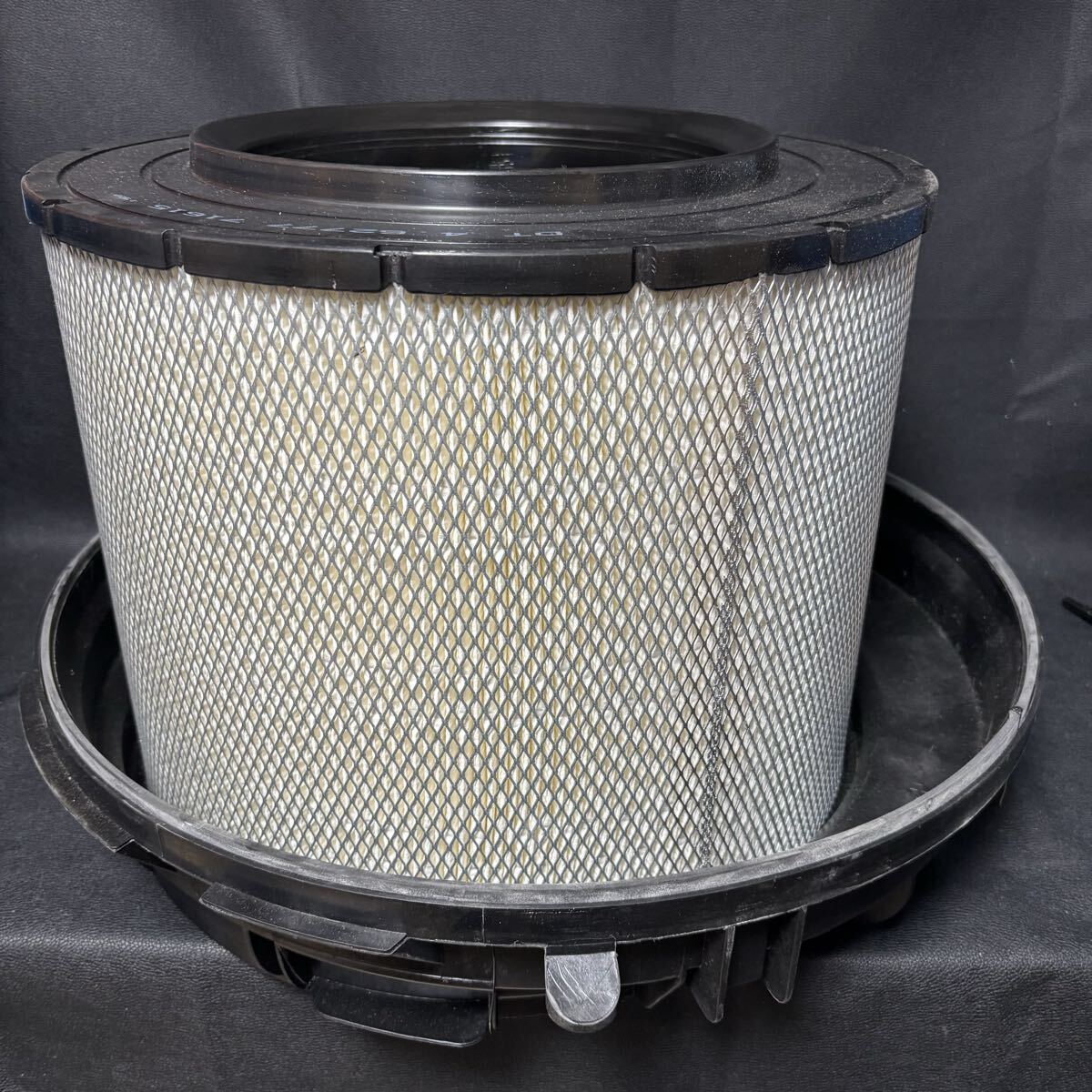 未使用/NEW/DT Spare Parts 4.62777 Air Filter エアフィルター Mercedes Benz Actros Atego Axor 純正互換 0040942404拍卖