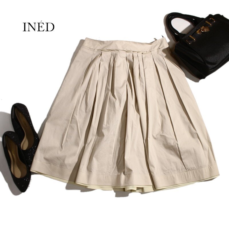 美品 イネド INED 株) フランドル 春 夏 上品 大きいサイズ 13号 コットン デザイン タック フレアスカート ベージュ スカート オフィス拍卖