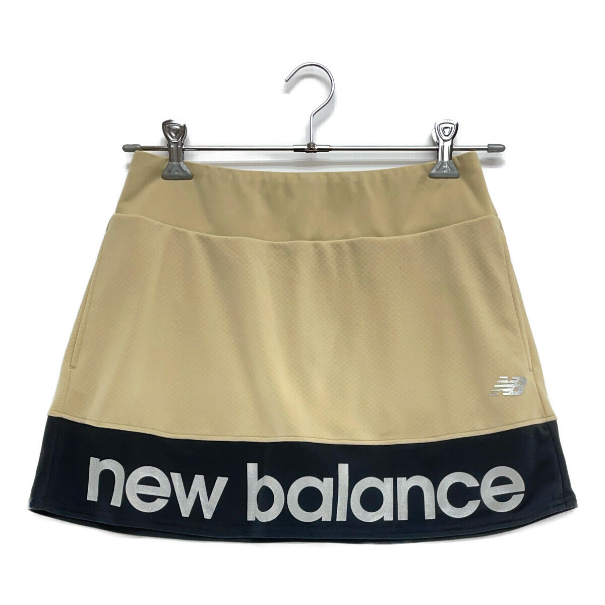 coco 未使用品【SALE】ニューバランスゴルフ レディース スカート 2(L) ベージュ レターパックプラス発送可 99198拍卖