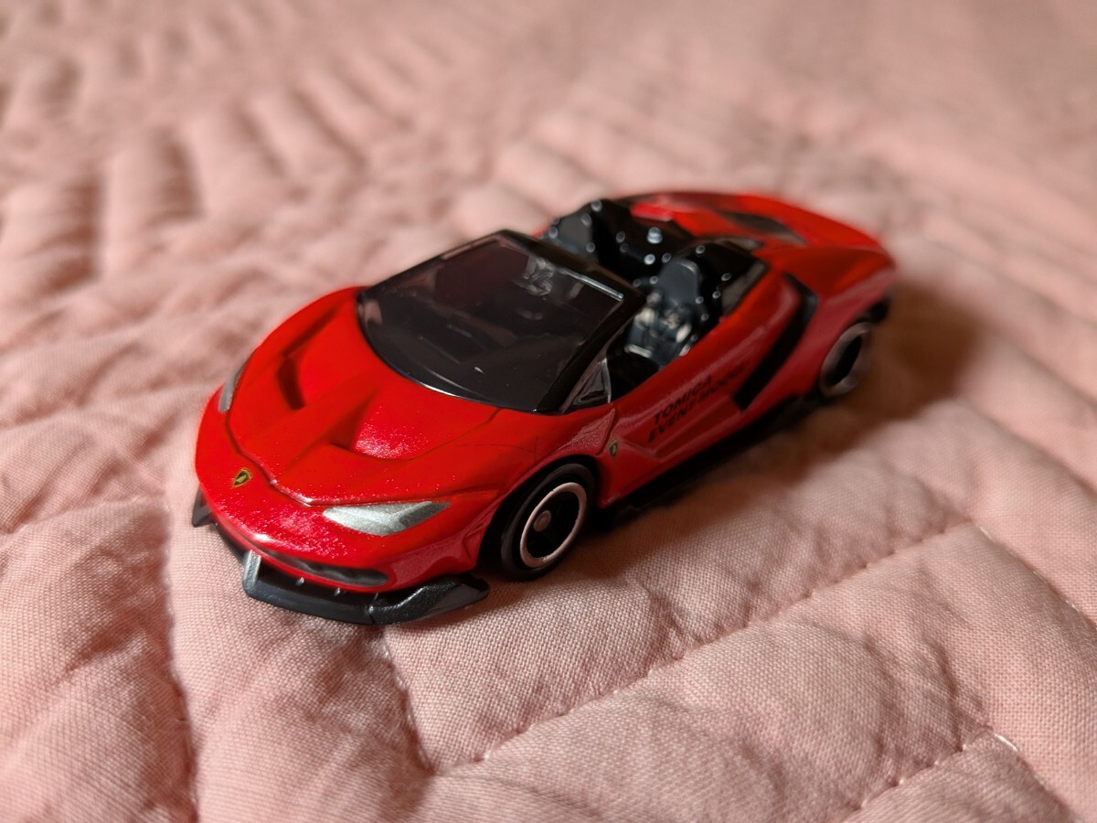 トミカ イベント限定NO.13ランボルギーニ チェンテリオ ロードスター(LP770-4、スーパーカー、猛牛拍卖