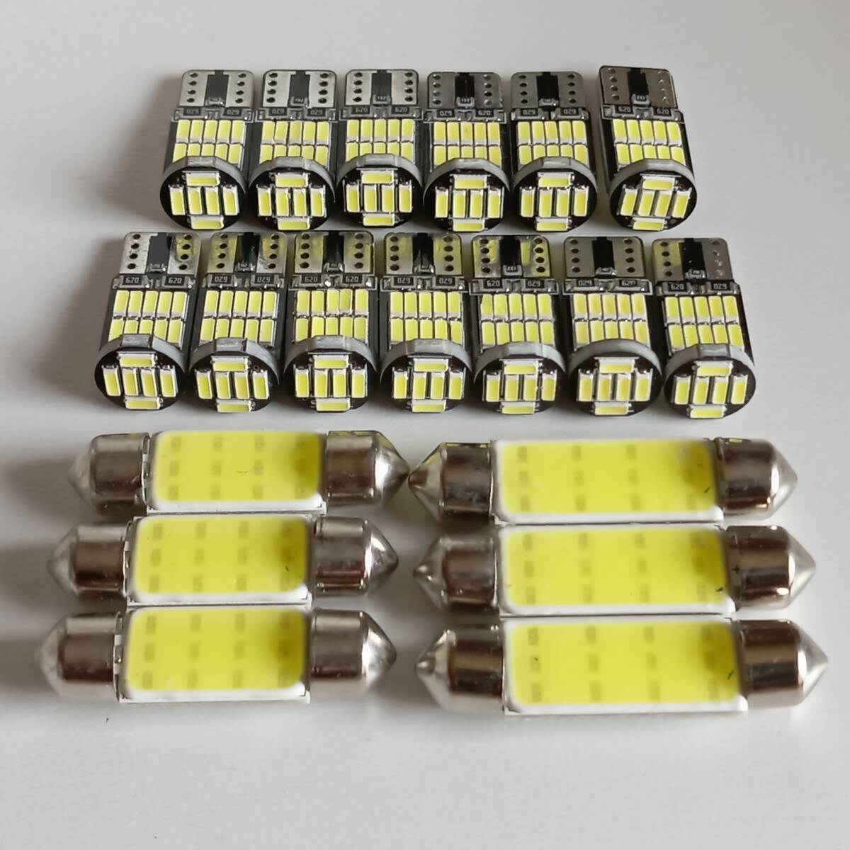 BMW E61 5シリーズツーリングワゴン パノラマサンルーフ車 超爆光!T10 LED ルームランプ 19点セット キャンセラー内蔵 /26/t37/t42拍卖