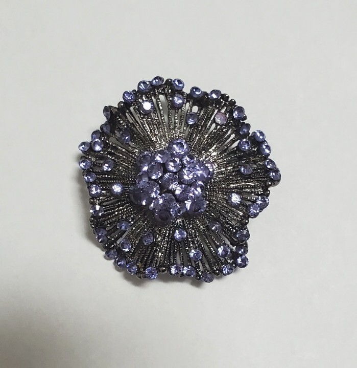 カラーストーン ブローチ レディース アクセサリー 13,5g きれいめ拍卖