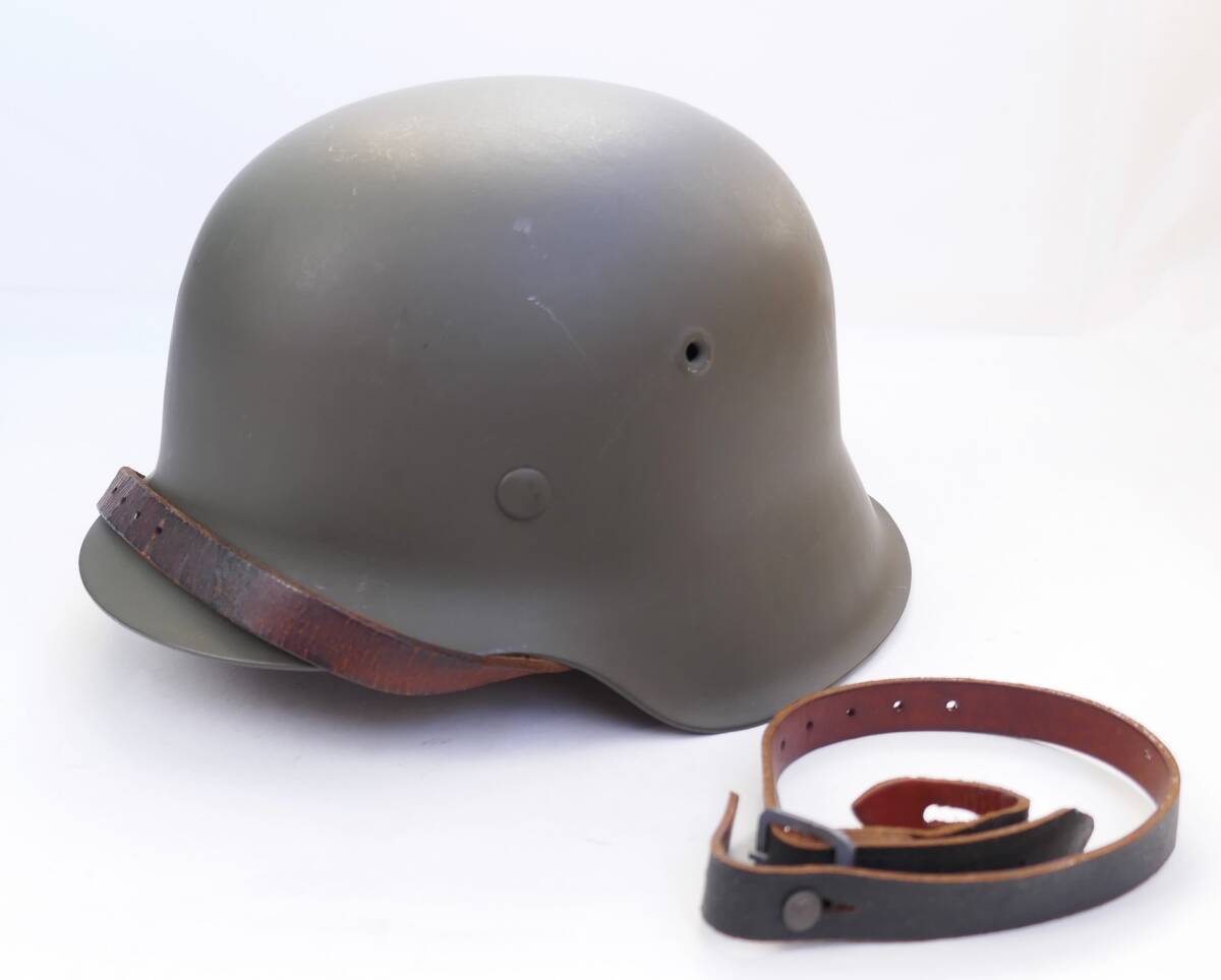 WWⅡナチスドイツ軍M42型ヘルメット 実物品 リペイント済み拍卖