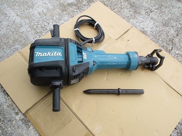 引き取り限定 茨城県 訳アリ【makita/マキタ】HM1812 電動ハンマ 100V 動作未確認 2744拍卖