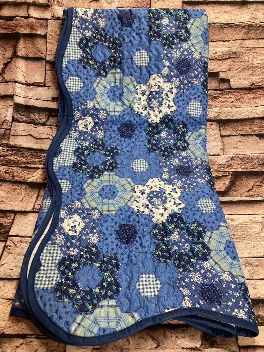 送料無料!オールシーズン対応!色んな場面で使えて便利!正方形キルト 4隅ゴム付き マルチマット(画像から)1枚拍卖