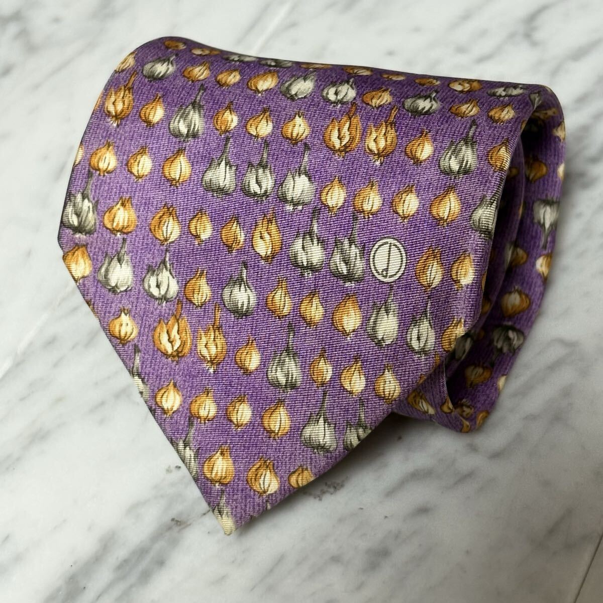【美品】 999円~ dunhill ネクタイ パープル系 パターン柄 ロゴ柄 (R5)拍卖