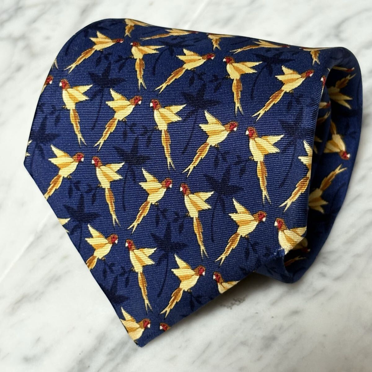 999円~ Christian Dior ネクタイ ネイビー 鳥柄 総柄 パターン柄 (B14)拍卖