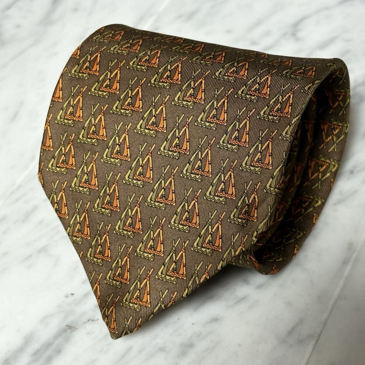 【美品】 999円~ Ferragamo ネクタイ ブラウン パターン柄 (GREEN B7)拍卖