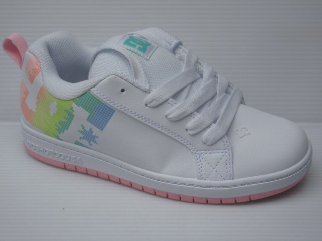 即決 DC SHOES 23.0㎝ (小さ目で実質21.5~22) ディーシーシューズ コートグラフィック DK251006 100 キッズ 婦人 レディース スニーカー拍卖