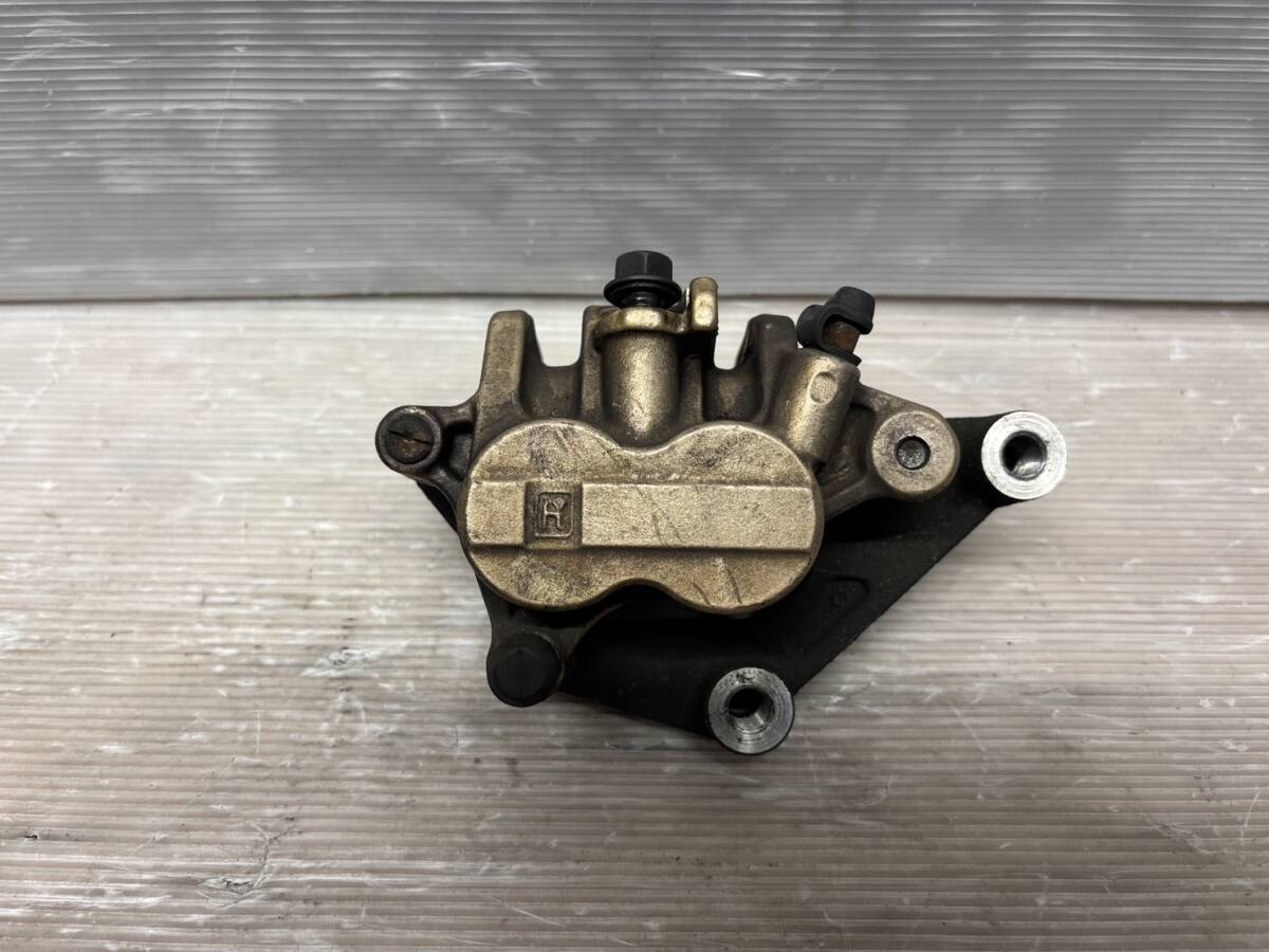 【管26】ヤマハ・マジェスティ125・5CA・FI車・純正・フロントブレーキキャリパー拍卖