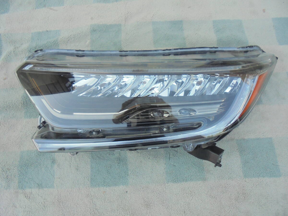 ホンダ CR-V ブラックエディション RW1.RW2.RT5.RT6 純正 左ヘッドライト LED 打刻HC L-J2 STANLEY W4744  7539拍卖