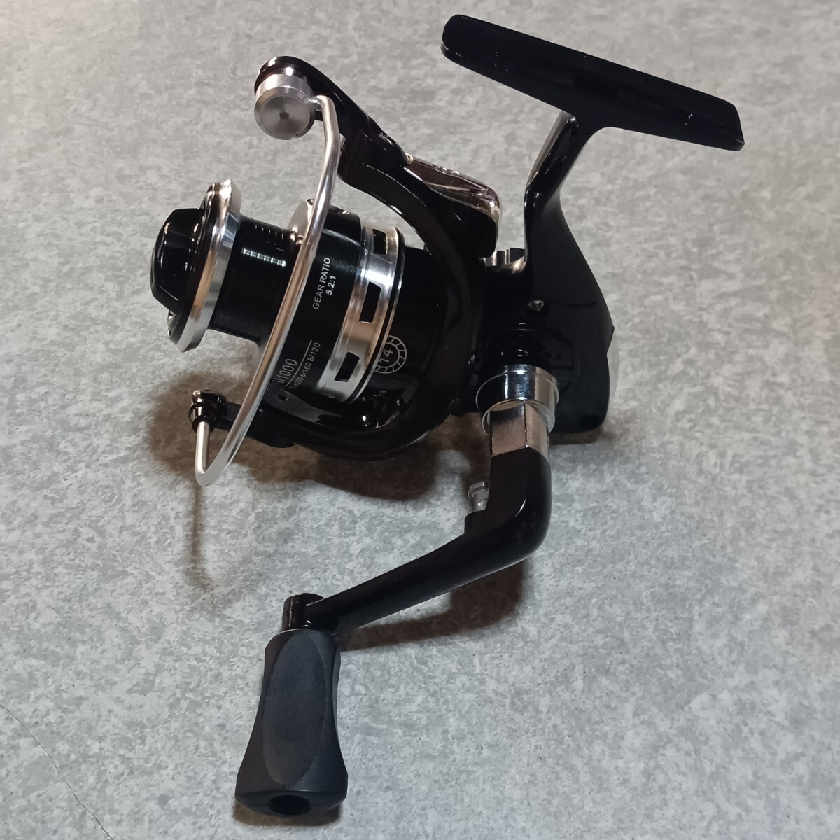 スピニングリール 1000 送料無料拍卖