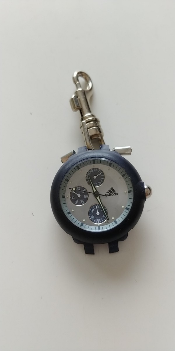 『訳あり』メンズ腕時計 adidas 説明書あり 5気圧防水 紺 本体キズ無し拍卖
