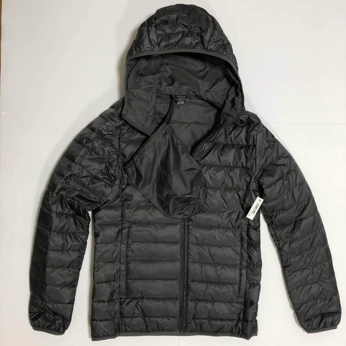 未使用 タグ付き amazon essentials フード ライトダウンジャケット 薄くて 軽くて 暖かい 持ち運び便利 アウトドア キャンプ アマゾン PB拍卖