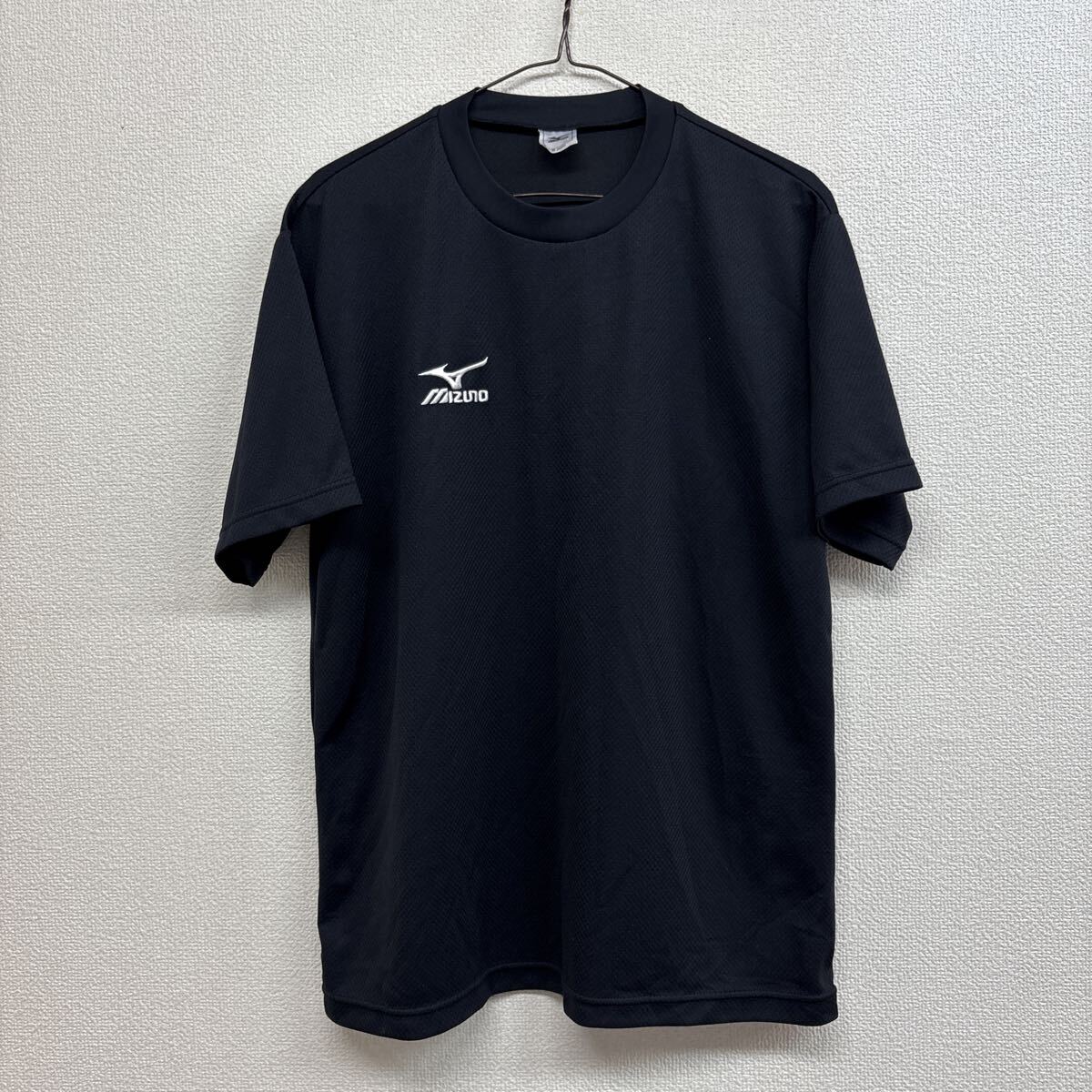 15.ミズノ 半袖Tシャツ スポーツウェア ワンポイント刺繍 ブラック メンズO拍卖