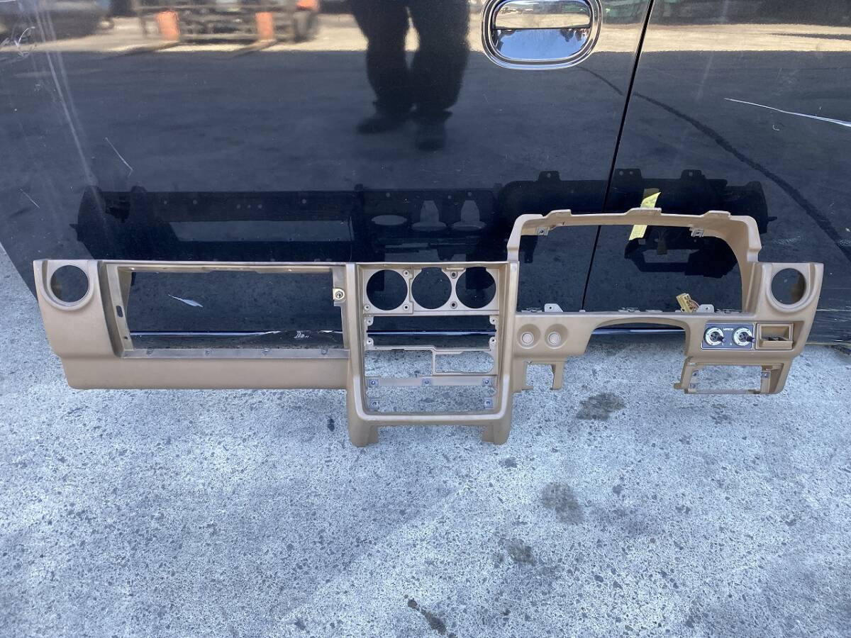 MX30 コロナ マーク2 トヨタ純正 ダッシュボード インストルメントパネル ミラースイッチ付き ブタ目 個人宅営業所止め拍卖