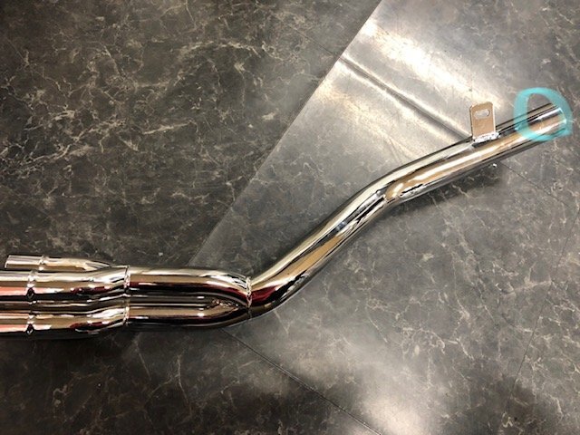 (MB687)新品 未使用 ZRX400/2 ~97 分割式 50.8π メッキ テールのみ プリティ― エンド傷有り拍卖