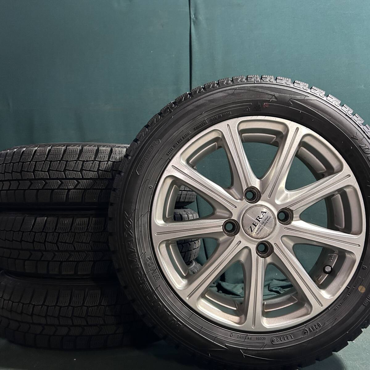 バリ溝★ お得品★ 155/65R14 ダンロップ WM02 スタッドレス 4本セット 4.5J +43  N-BOX スペーシア タント ワゴンR ムーヴ拍卖