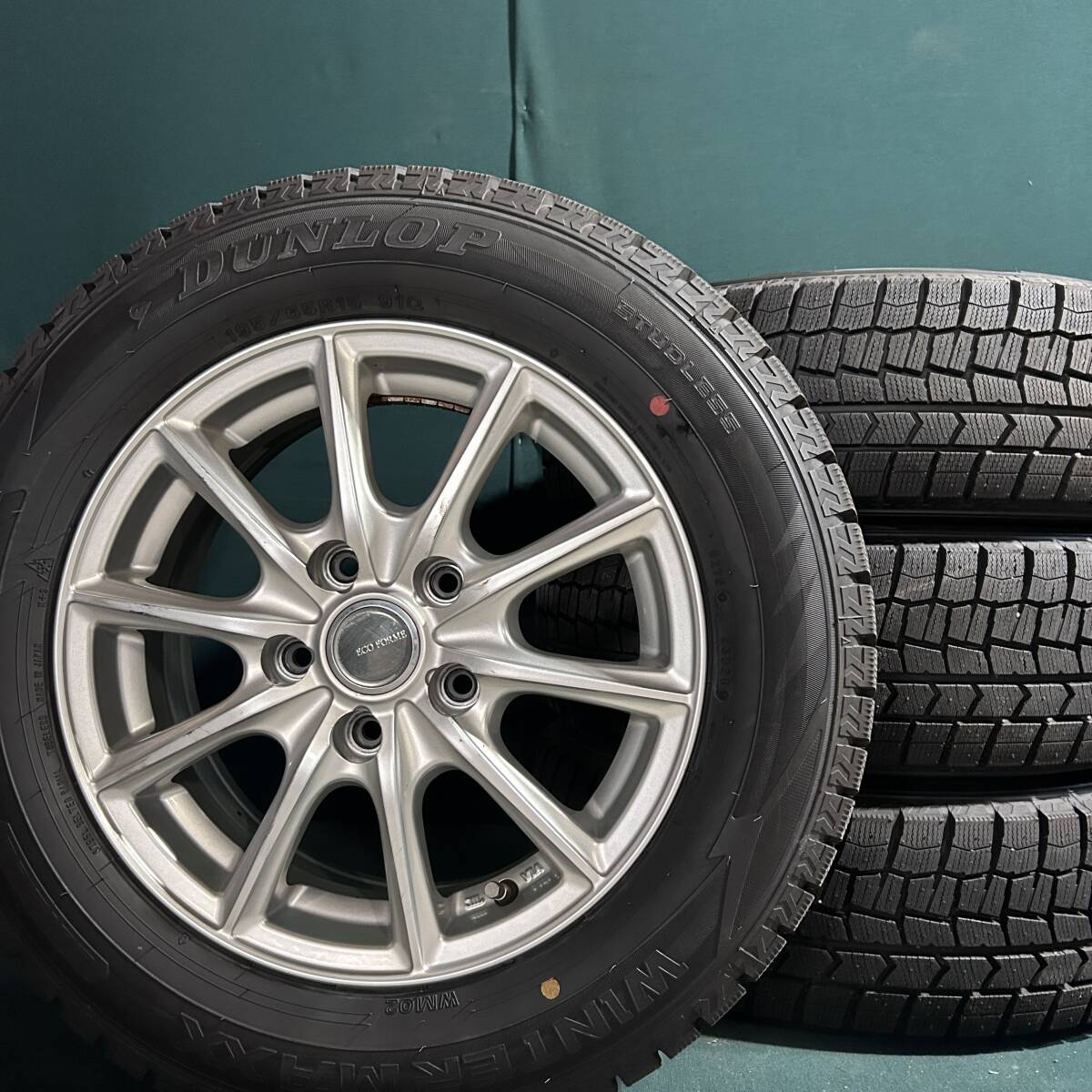 イボ付きバリ溝★ 195/65R15 ダンロップ WM02 4本セット スタッドレス 6J +45 5穴PCD114.3 セレナ ノア ヴォクシー ステップワゴン 拍卖