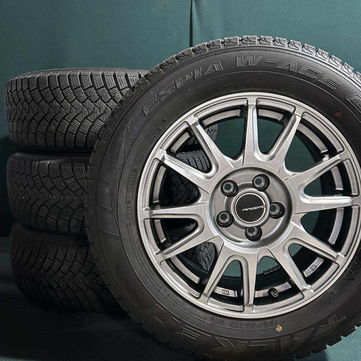バリ溝★ 195/65R15 ファルケン ESPIA W-ACE スタッドレス 6J +43 5穴PCD100 プリウス ウィッシュ カローラツーリング拍卖