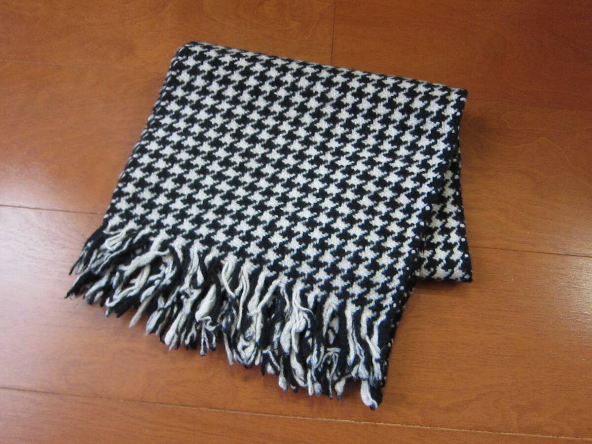 マーガレットハウエル/ウール 千鳥格子 チェック マフラー ホワイト×ブラック イギリス製拍卖