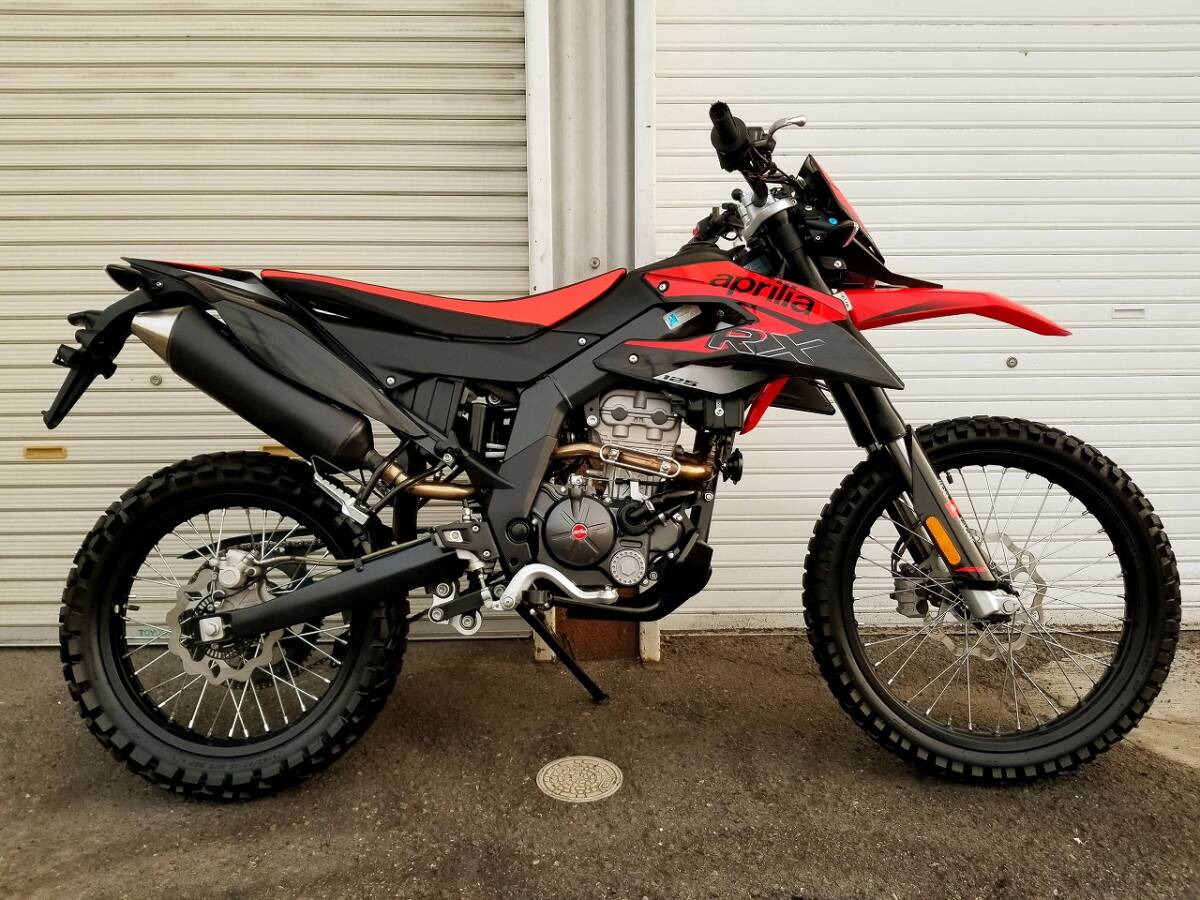★お得なセール開催中★AIS査定 総合4点&外装「上」アプリリア RX125 実走行8600km 新古車級の極上車です! フルスケール 試乗大歓迎★拍卖