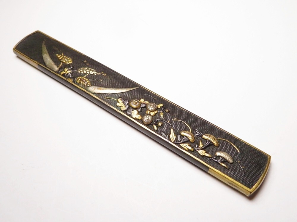 【11145】刀装具 江戸~明治 赤銅地 武蔵野 象嵌 小柄(初品・買取品)拍卖