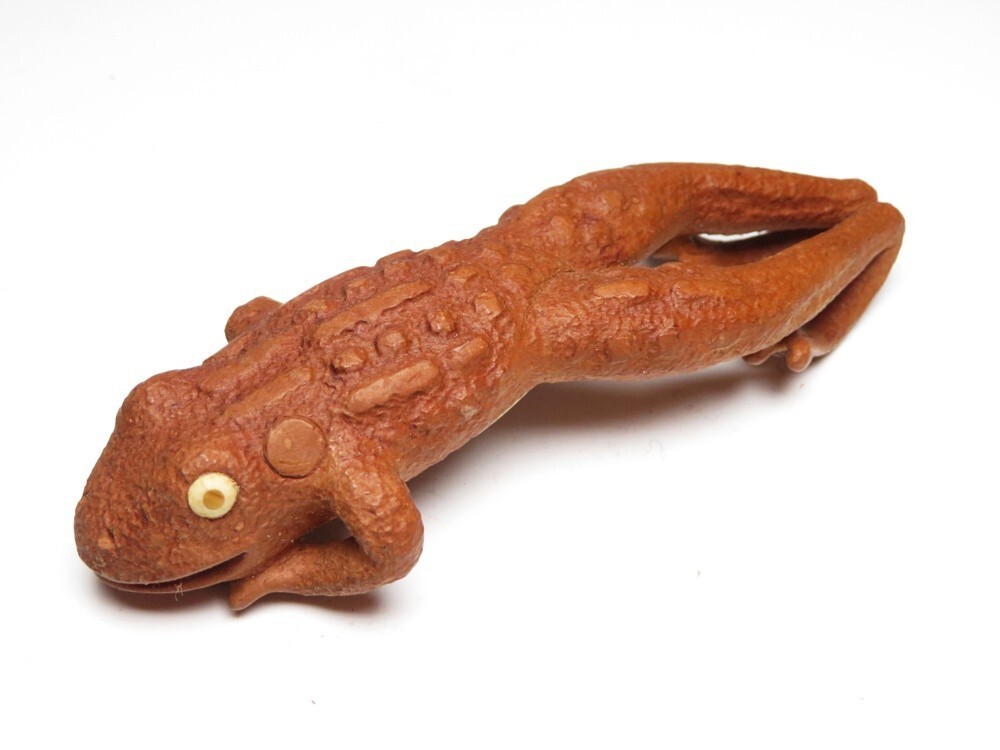 【11478】明治期 堤物 木製 蛙 根付(初品・買取品)拍卖