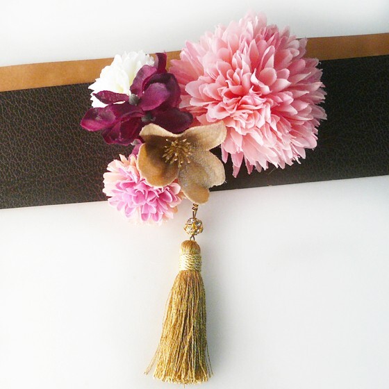 髪飾り 花 マムspと花水木他房付き ピンク 成人式 振袖 結婚式 卒業式 袴 浴衣 着物 マム(3)拍卖