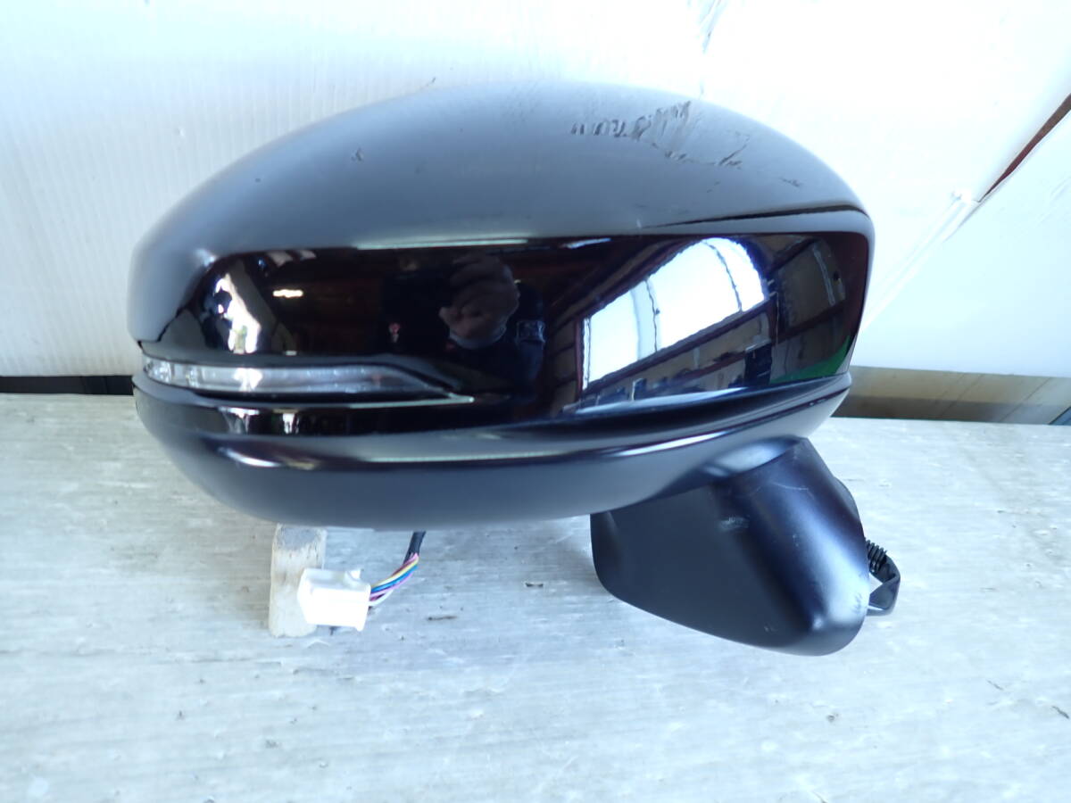 GK3/GK5/GP5 フィット ハイブリッド HV 2WD 純正 フロント 右 ドア ミラー 7ピン NH731Pクリスタルブラックパール 76208-T5A-J32【25-946】拍卖