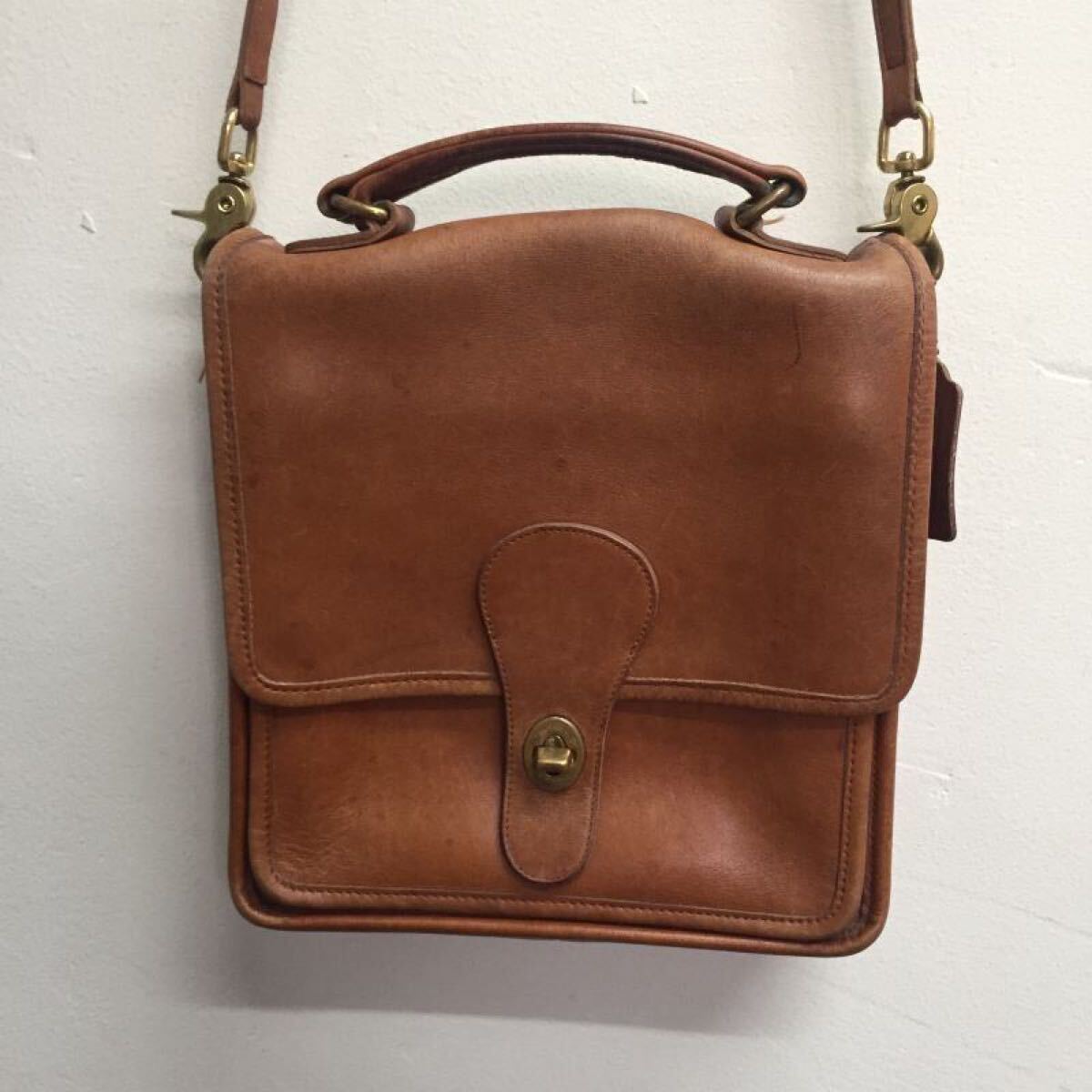 COACH オールドコーチ ショルダーバッグ ヴィンテージ ハンドバッグ 2WAY 斜め掛け拍卖