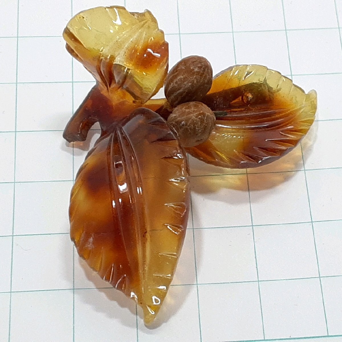 送料無料)ビンテージ☆木の実☆アンティーク ブローチ A31394拍卖