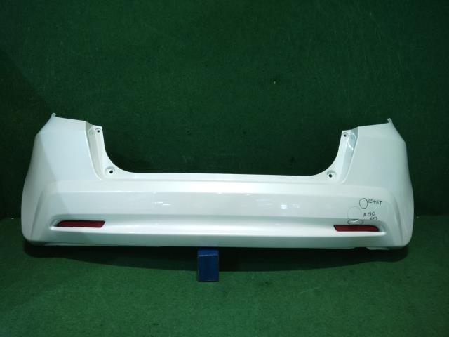 フィット DAA-GP1 リア バンパー カバー NH624P拍卖