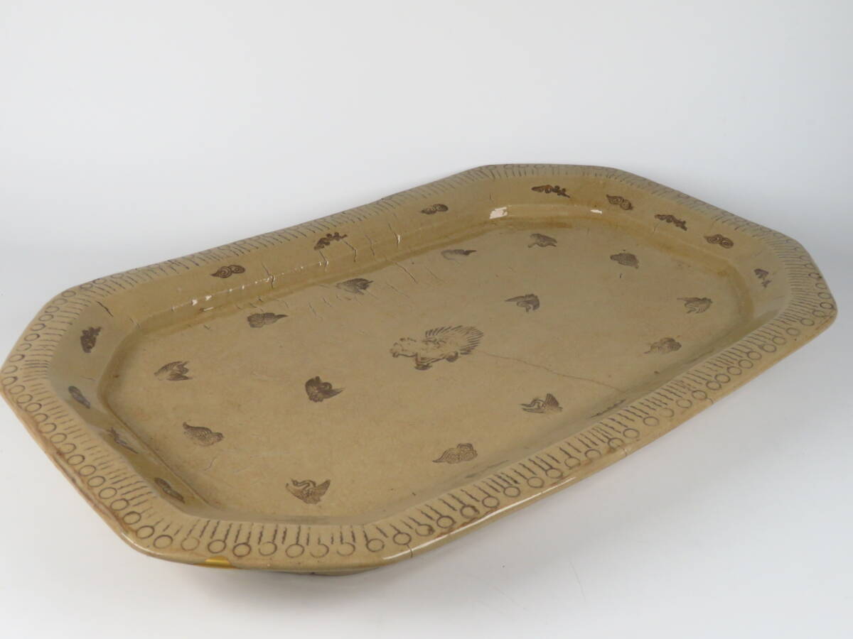 コレクター整理品 古唐津 献上唐津 象嵌雲鶴文大皿 飾皿 飾鉢 時代物 古陶磁器 骨董品 古美術品 希少品 唐津焼 茶道具 全長46cm【86】拍卖