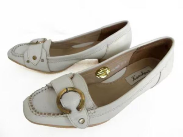 1円~L551新品Kanchpure本革ベルトパンプス23㌢IVORY♀拍卖