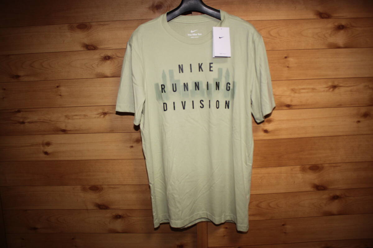 未使用 M ナイキNIKE Dri-FIT ランニングディビジョン ショートスリーブ ランニング半袖Tシャツ 送料無料拍卖