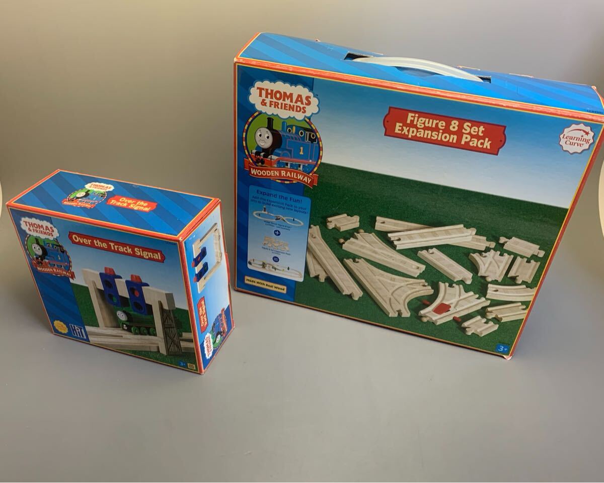 THOMAS&FRIENDS トーマス Figure8set Expansion Pack 拡張線路セット&信号機 2点set 箱付 美品 80サイズ発送拍卖