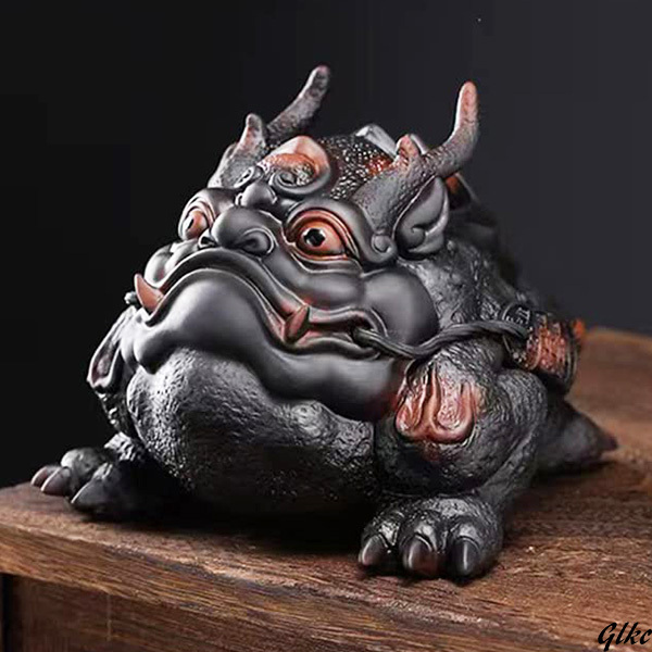 【三足の姿が特徴的で、財運・金運を象徴する】 龍角金蟾 三足銭蛙 縁起物 金運 財運 開運 インテリア 置物 開店祝い 風水 投資運拍卖