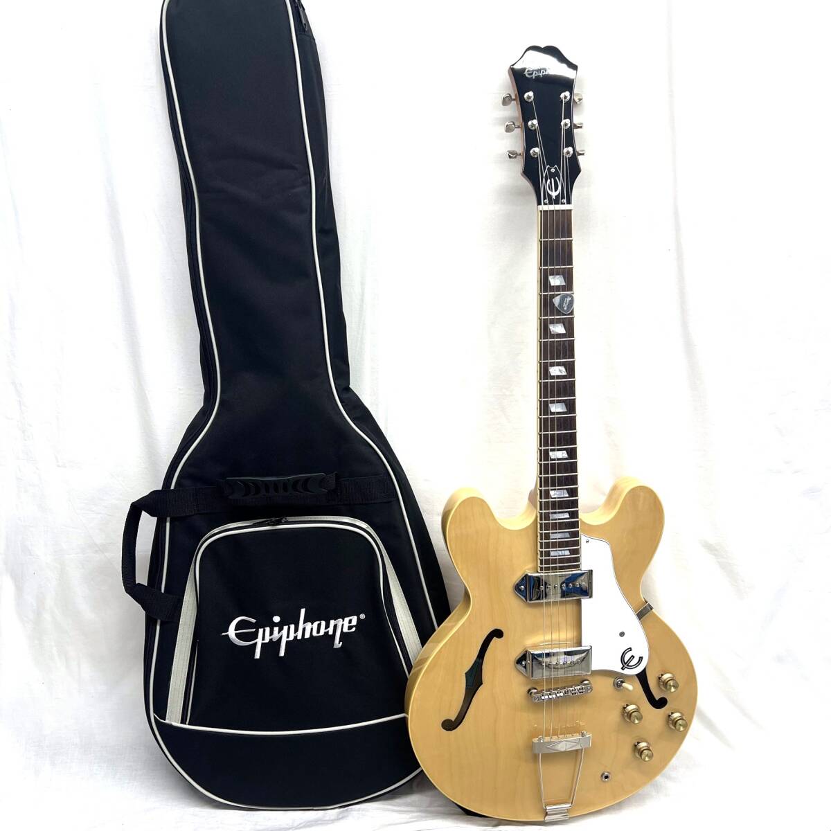 T3075●Epiphone Casino Natural ブルーラベル●ソフトケース付 セミアコースティックギター拍卖