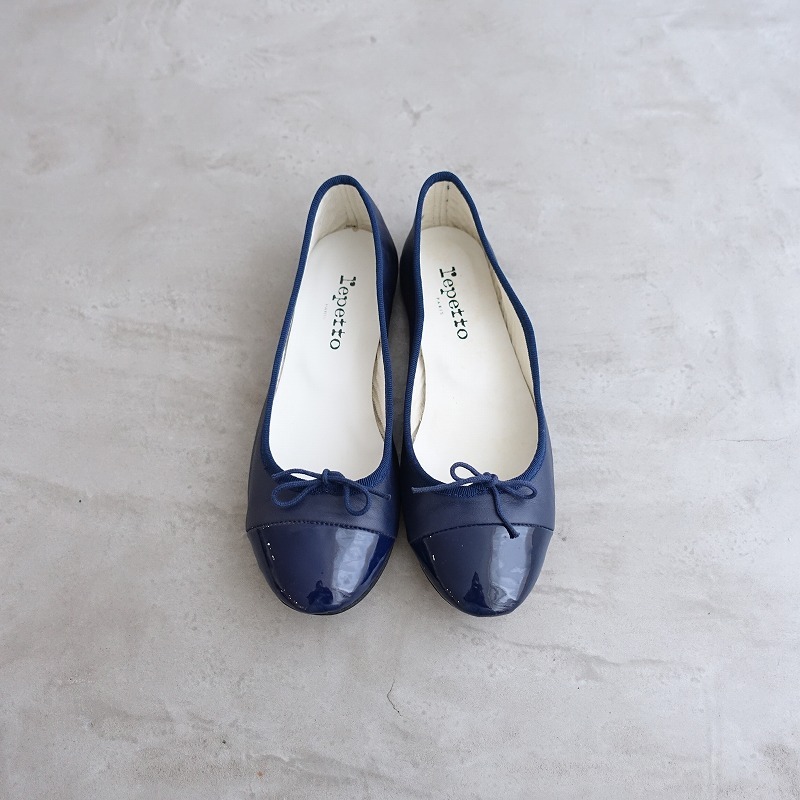 【定価4.1万】repetto *Flora バレエシューズ 39/24*レザー紺0725(sh7-2507-133)【31H52】拍卖