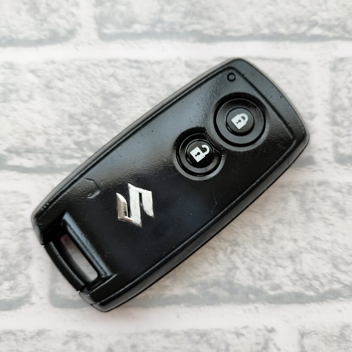 ☆送料無料/スズキ/純正/2ボタン/スイフト/エスクード/SX4など/キーレス/スマートキー☆B2507-21-4拍卖