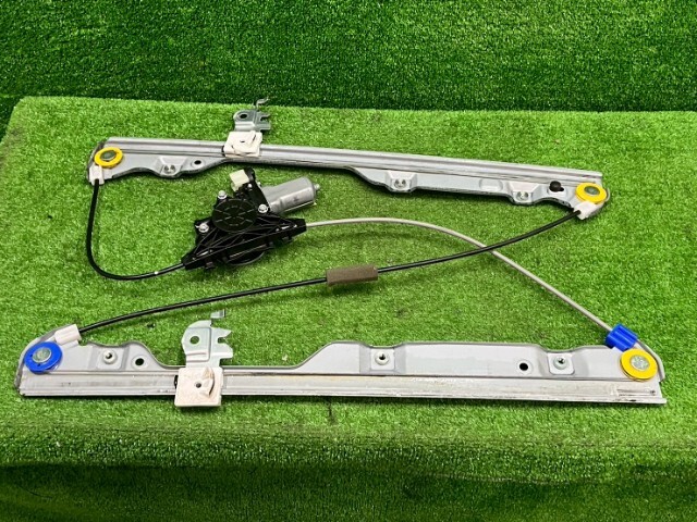 ニッサン セレナ HFC26 フロントドア左 レギュレター(モーター付き)拍卖