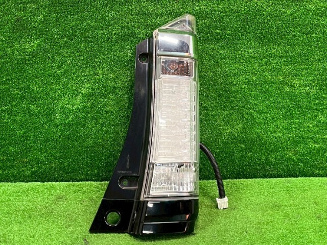 ホンダ N BOX JF1 JF2 テールランプ右 33501-TY0-J51拍卖