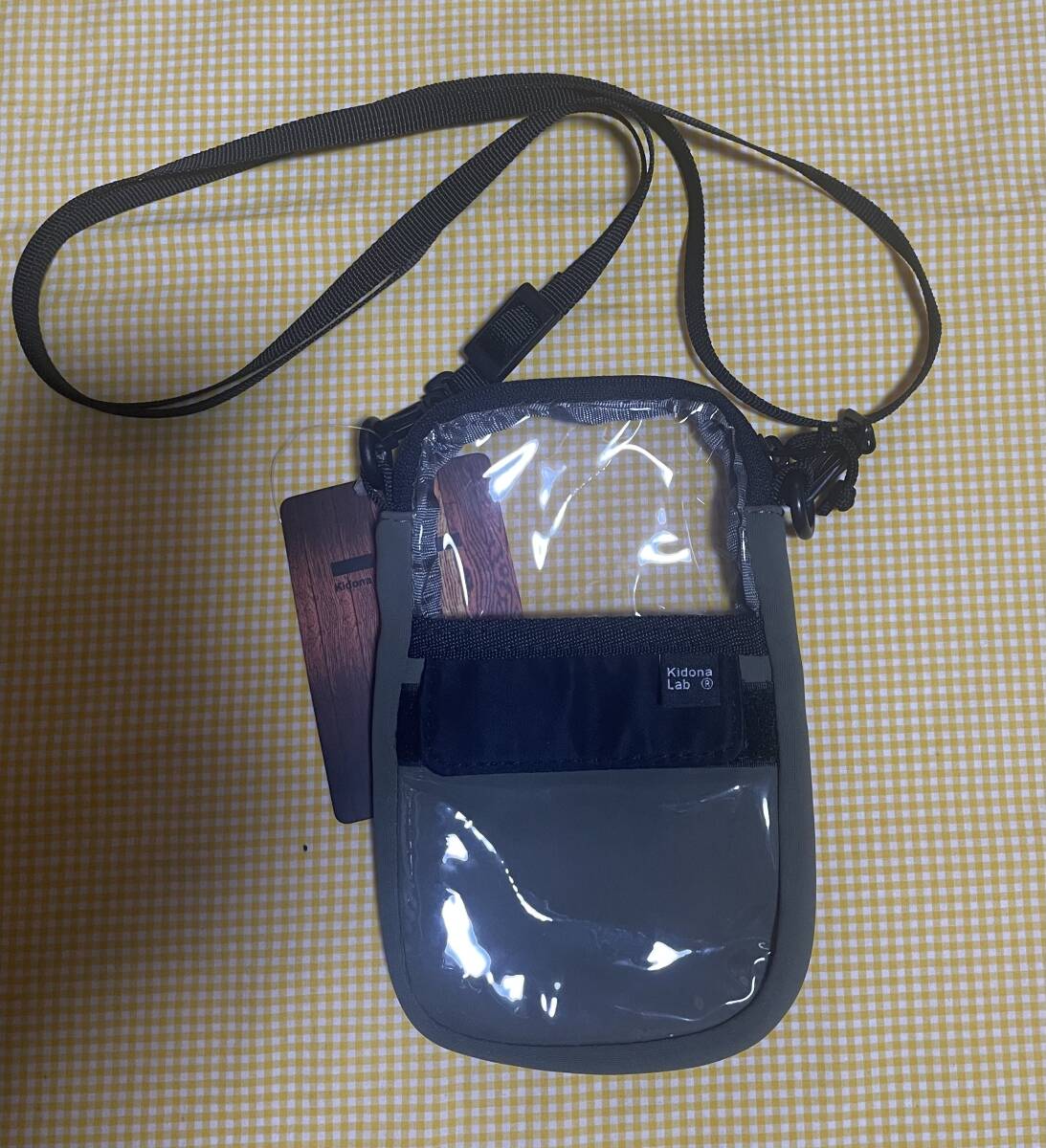 【即決】新品・未使用 Kidona Lab リフト券&スマートフォンホルダー NEOPRENE PHONE CASE OLIVE オリーブ スマホ対応キドナラボ 44%OFF拍卖