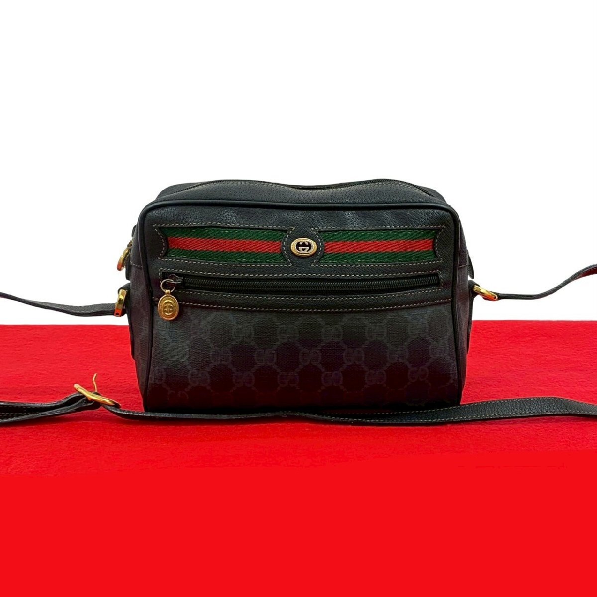 極 美品 GUCCI グッチ オールドグッチ ヴィンテージ シェリーライン GG ロゴ 金具 レザー ショルダーバッグ ポシェット ブラック 19839拍卖
