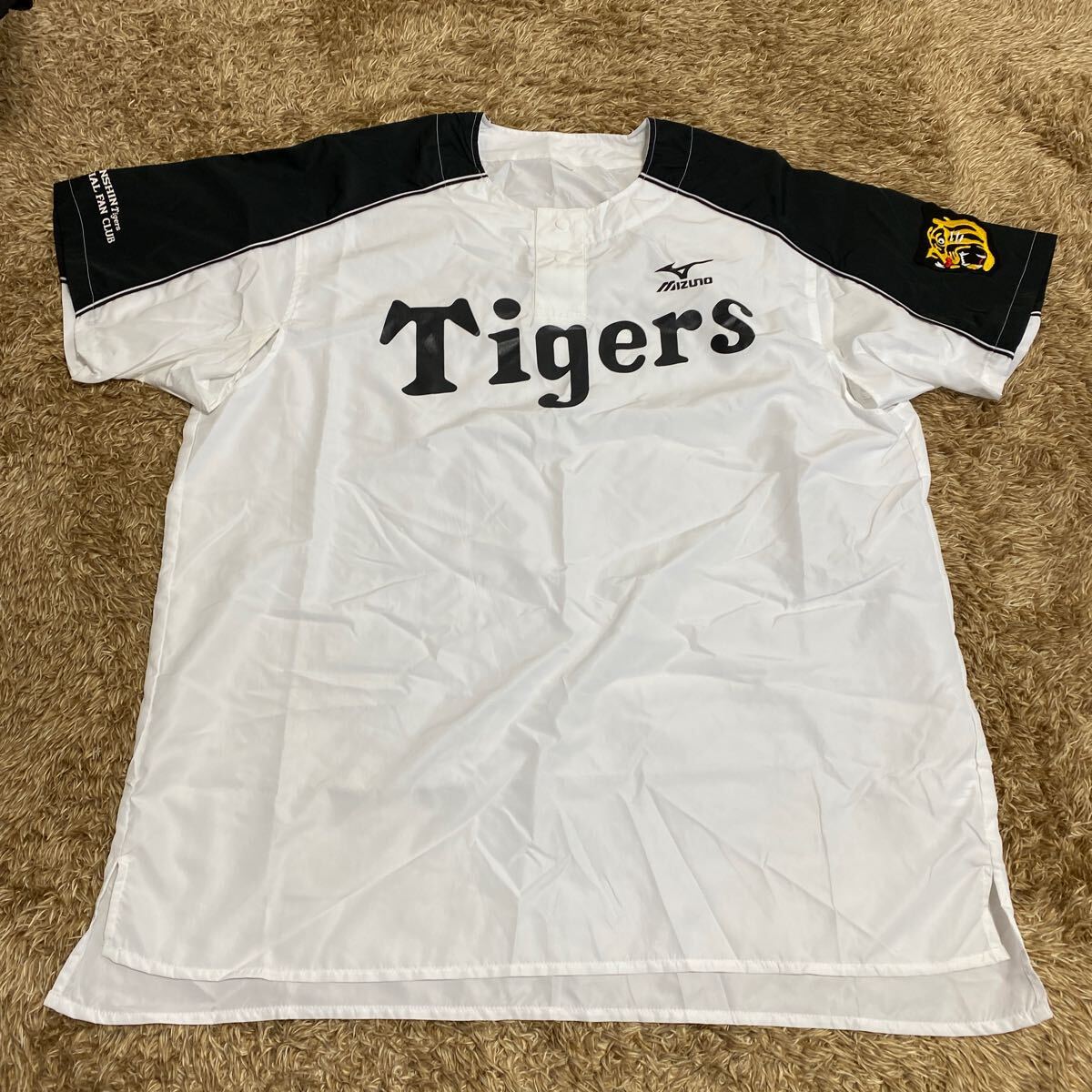 t39 MIZUNO 阪神タイガースオフィシャルファンクラブウェア サイズO-XO表記 中国製拍卖