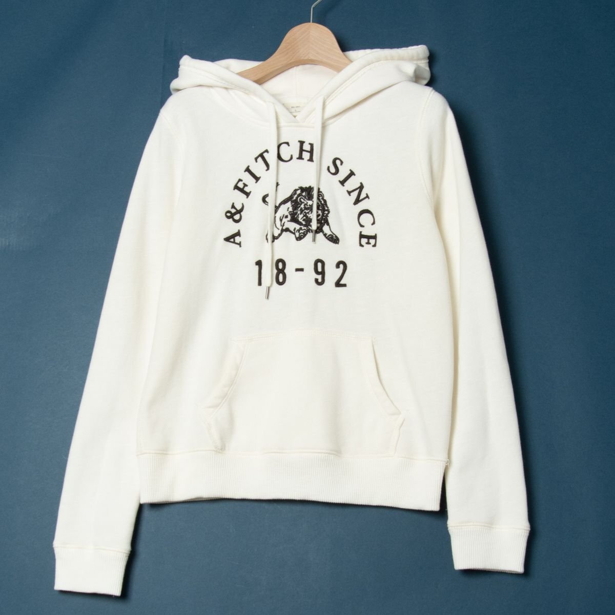 Abercrombie&Fitch アバクロンビーアンドフィッチ 裏起毛スウェットパーカー フーディー 綿ポリエステル ロゴ刺繍 カジュアル 白 S 秋冬拍卖