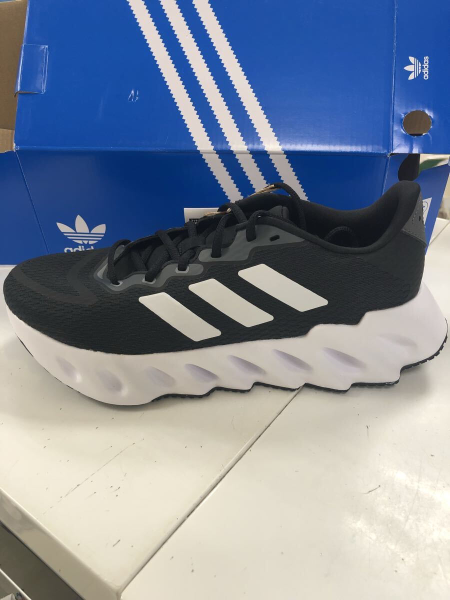 ■新品★25.5cm★ADIDAS SWITCH RUN M 長渕 剛 愛用シューズ 同型 同色★完売品★IF5720★メンズシューズ★ブラック×ホワイト■拍卖